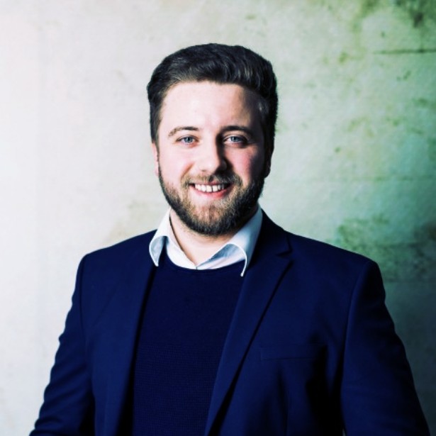 Herr Florian Summer